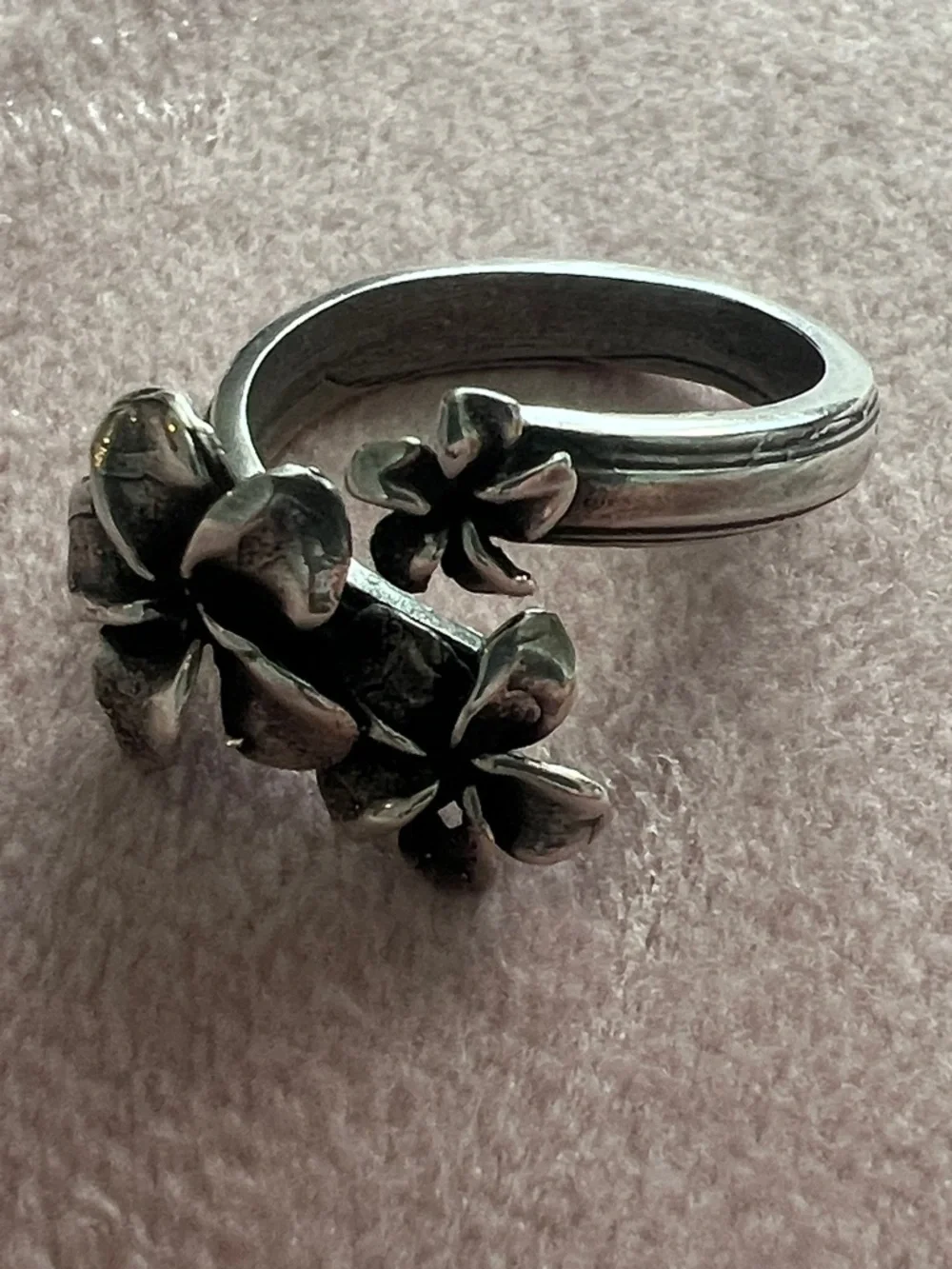 Sterling Silver Floral Bloom Ring - Picture 3 of 4